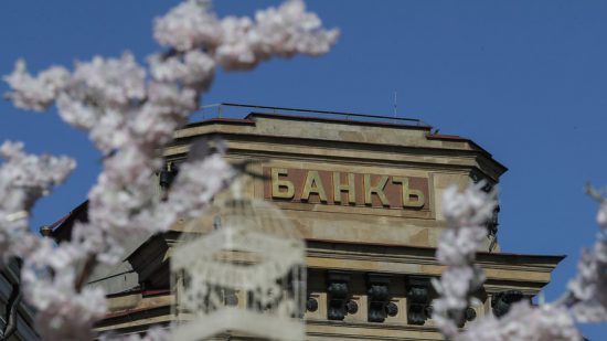 Позиции ФАС и судов по перечню банков разошлись
