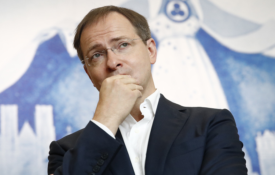 Мединский призвал регионы активнее создавать &laquo;паспорта&raquo; усадеб в&nbsp;рамках нацпроекта «Культура»