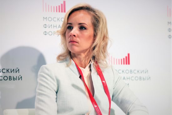 Между двух огней