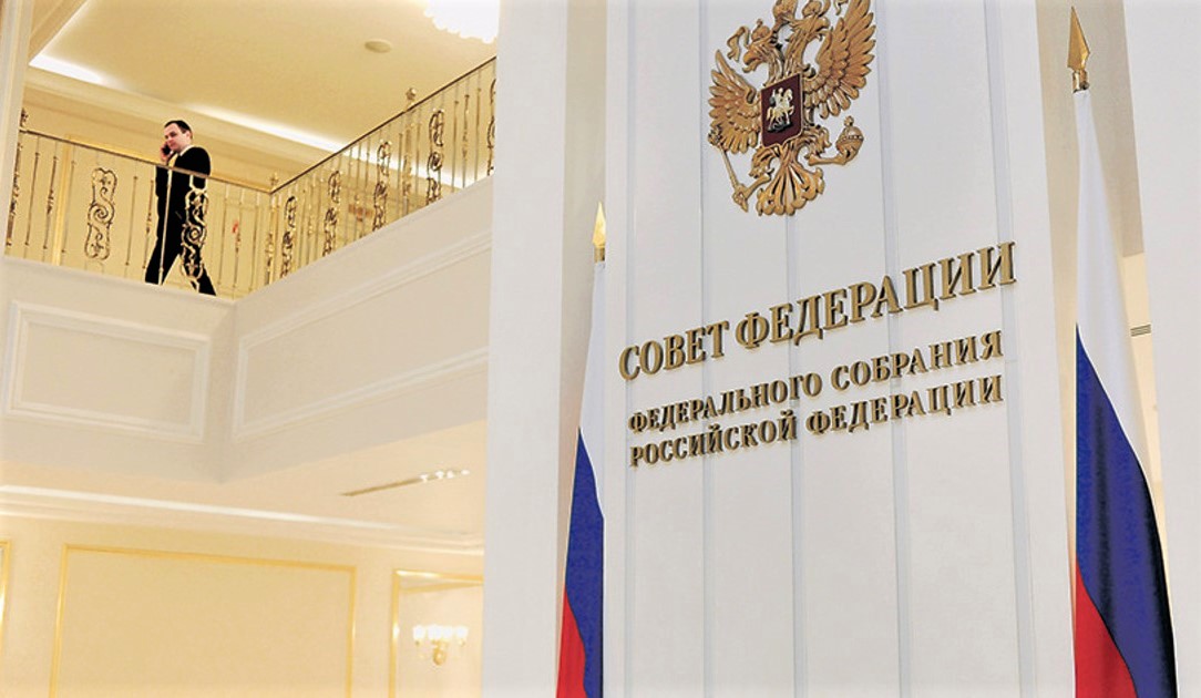 Приоритет при&nbsp;госзакупках будут иметь российские товары