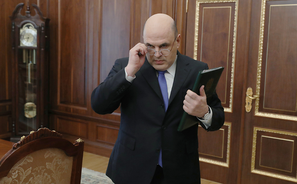 Мишустин поручил кабмину ввести целевой показатель закупок товаров из&nbsp;РФ для&nbsp;нацпроектов