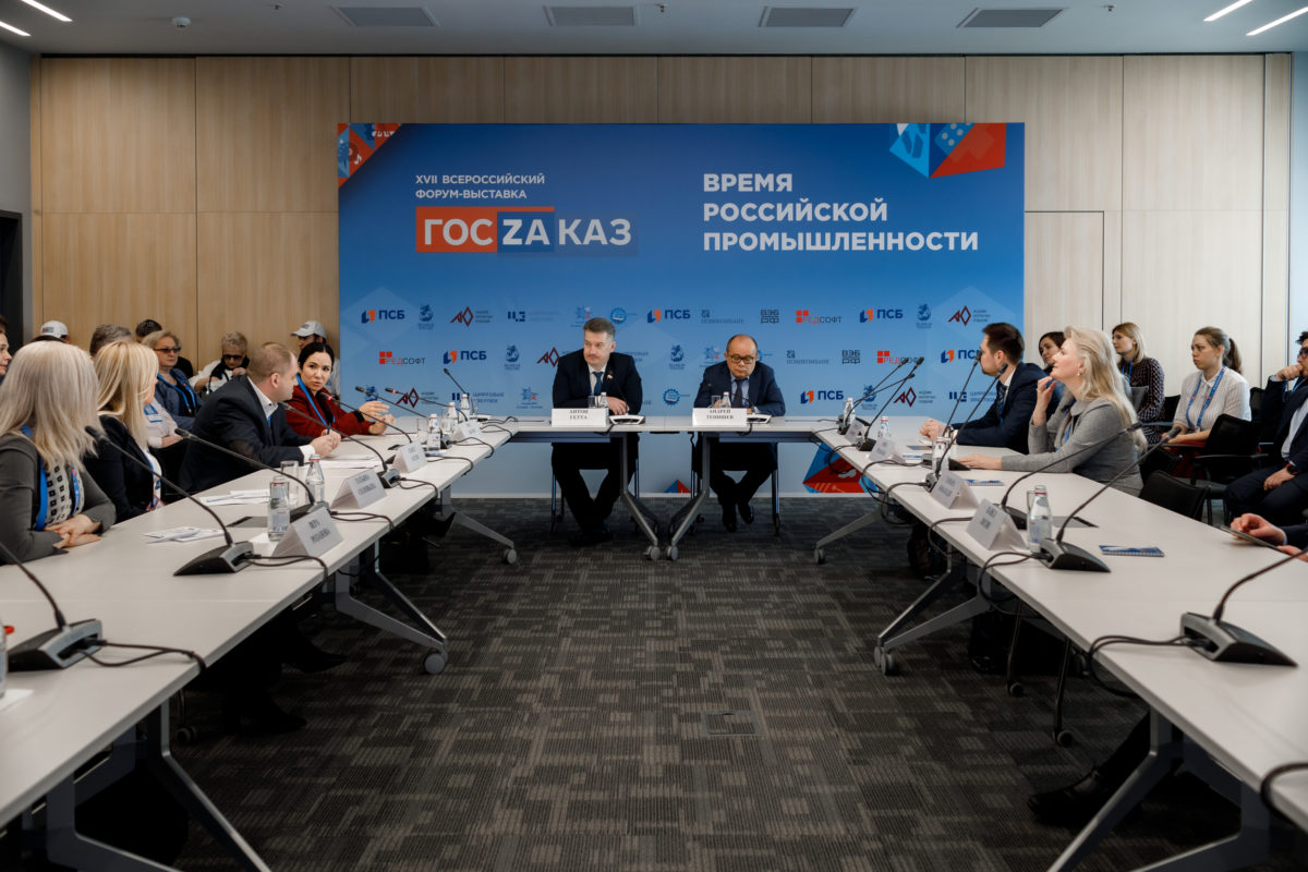Корпоративная экономика: что&nbsp;может взять государство из&nbsp;коммерческой среды